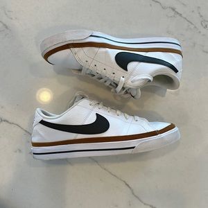Women’s Nike Court Legacy Next Nature sneakers, size 9.5